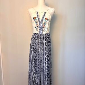 Flying Tomato High HalterEmbroidered Spaghetti Strap Tie Back Maxi Sx Small